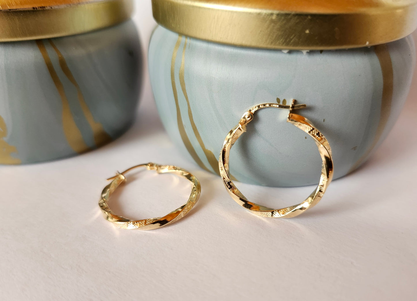 Twirl Hoop Earrings in 18k Solid Gold