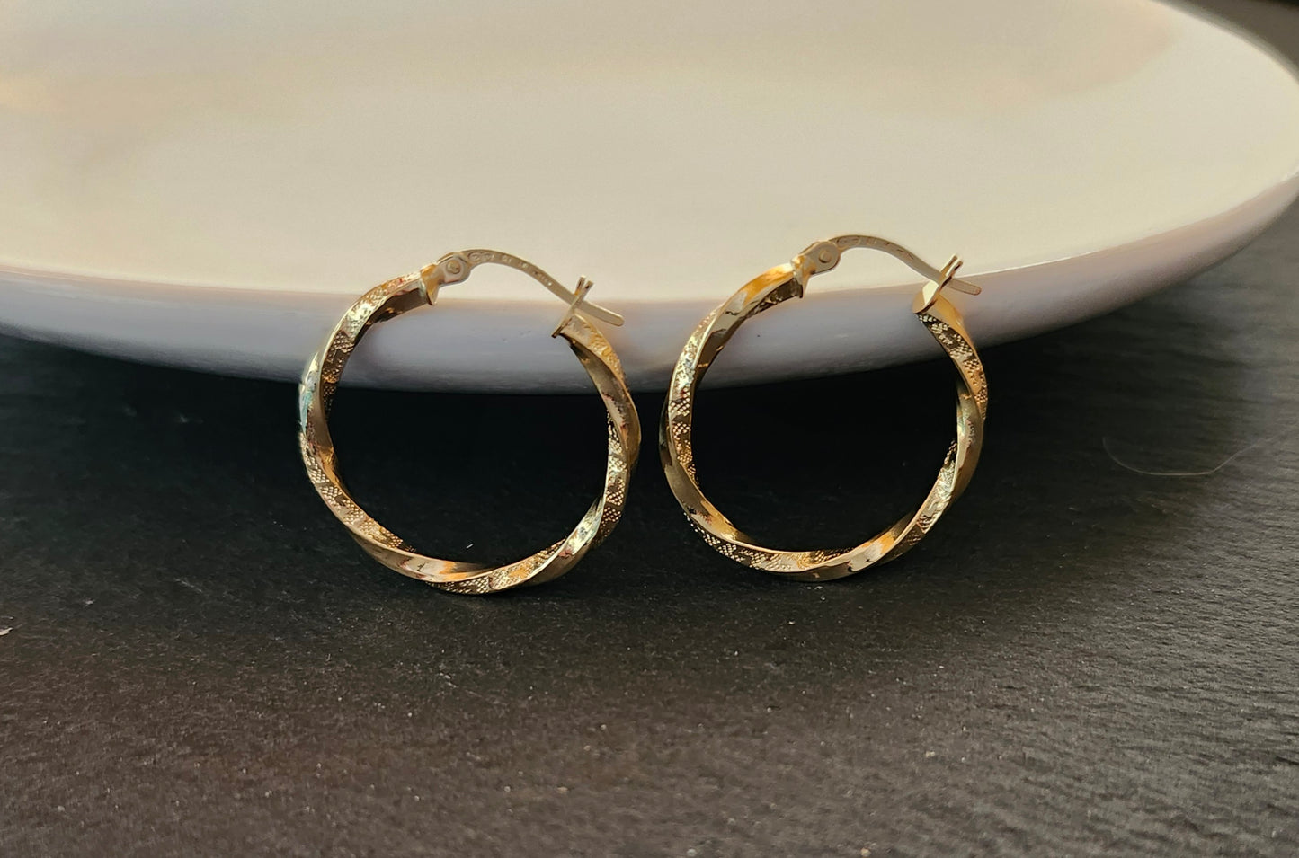 Twirl Hoop Earrings in 18k Solid Gold