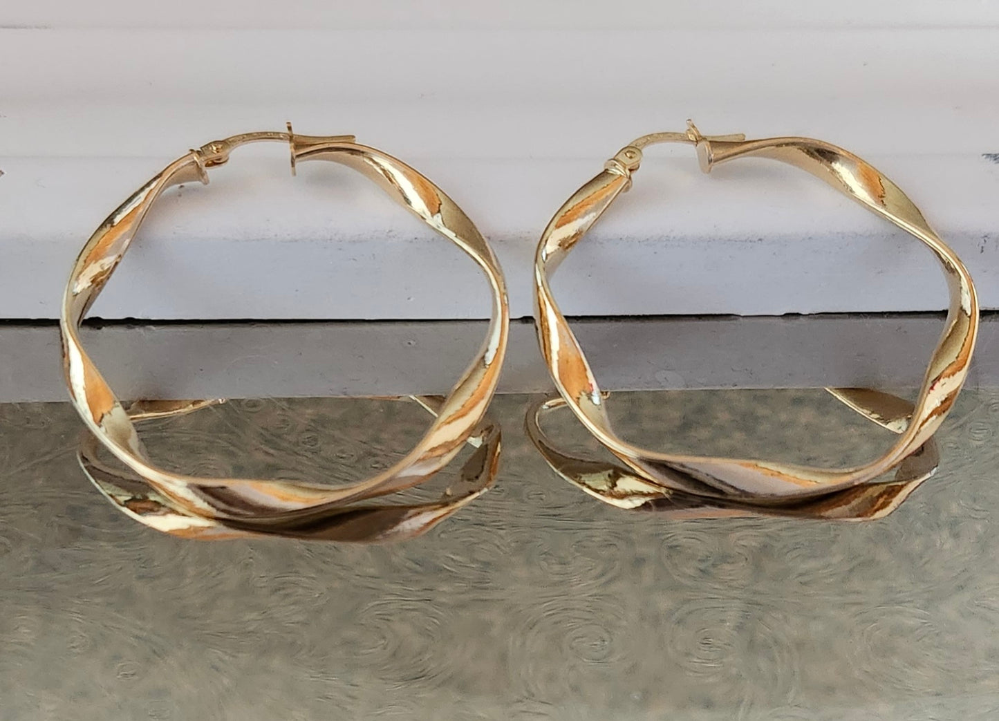 Spiral Hoop Earrings in 18k Solid Gold