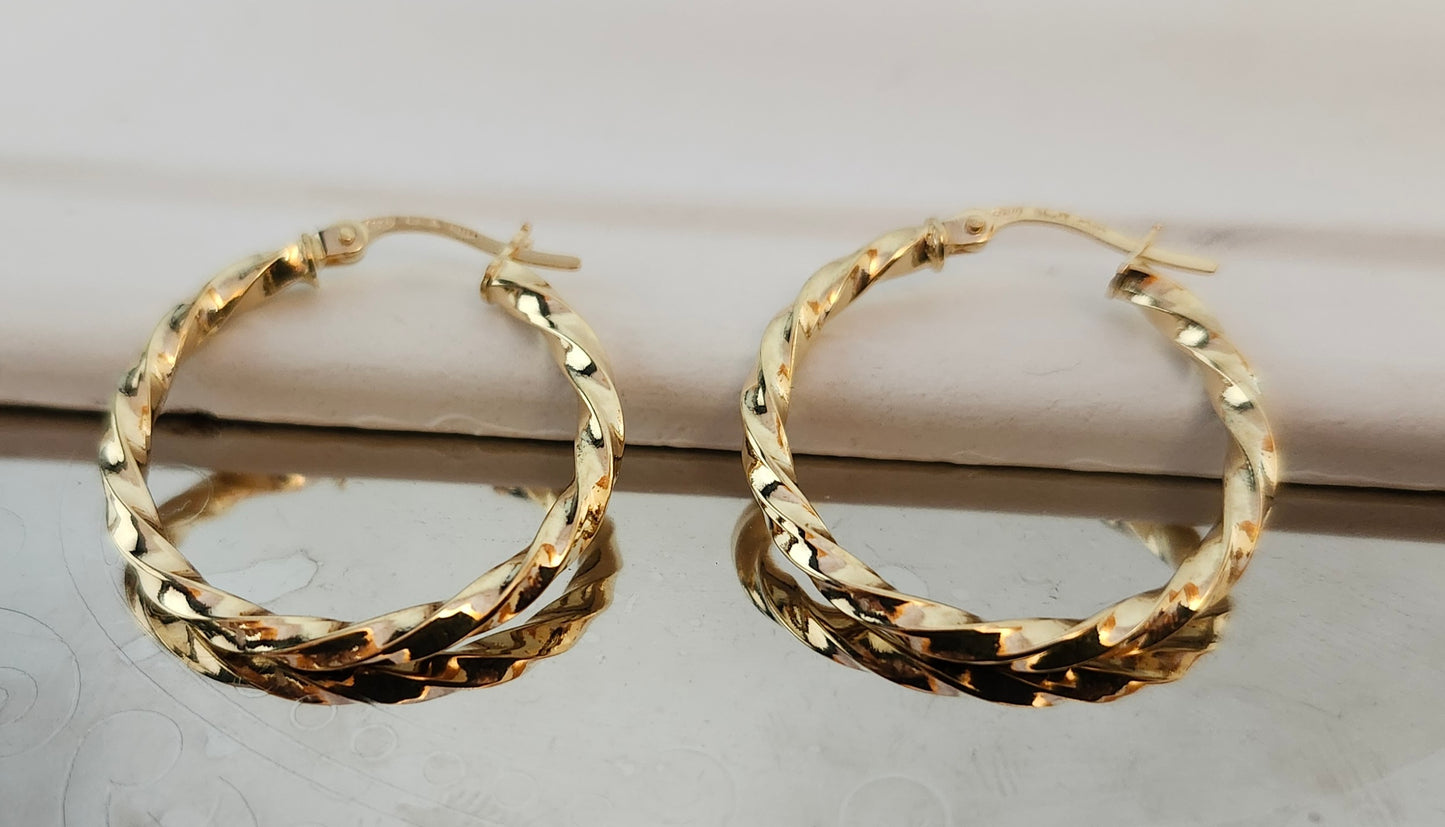 Polished Swirly Hoop Earrings in 18k Solid Gold