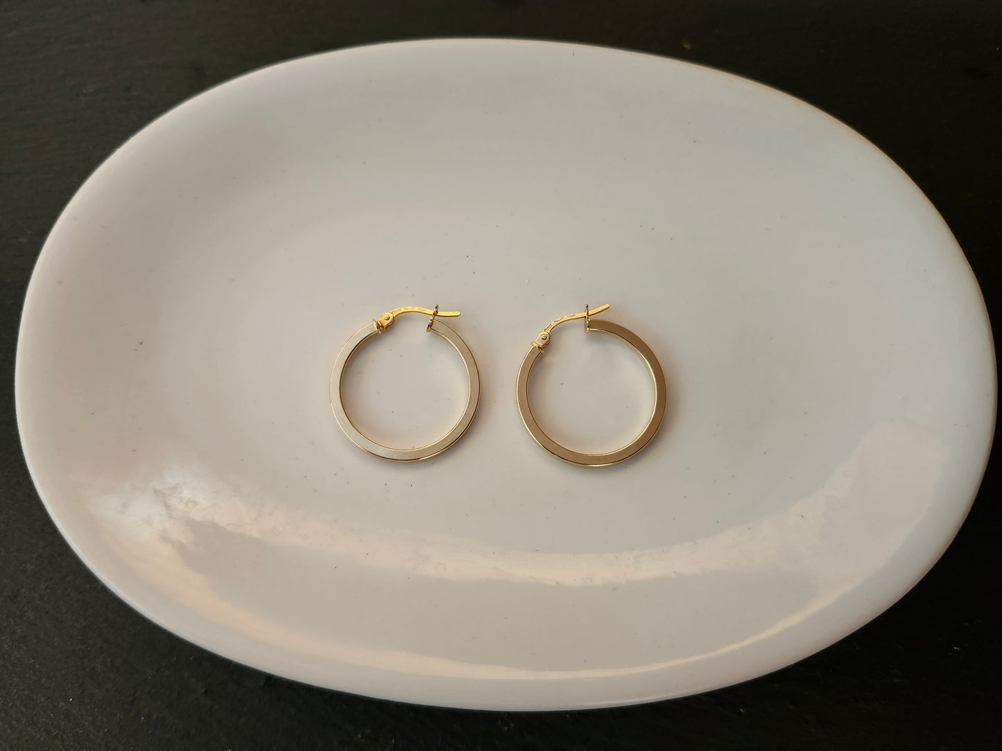 Classic Hoop Earrings in 18k Solid Gold