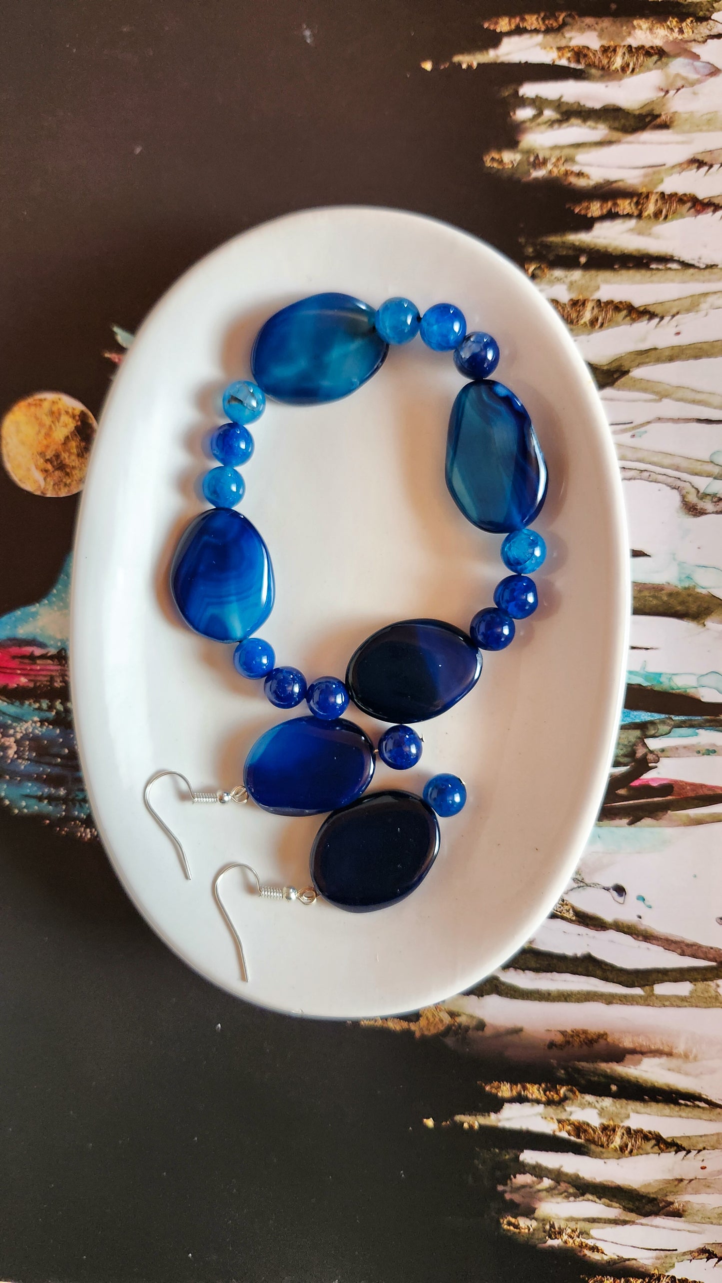 Dyed Agate Blue Slice and Round Bracelet and Earrings Set